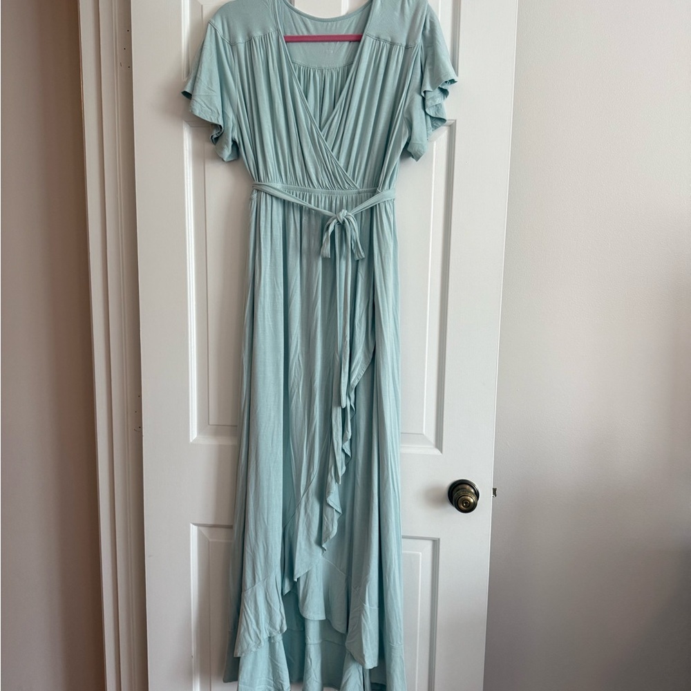 Elegant Light Blue Maxi Dress